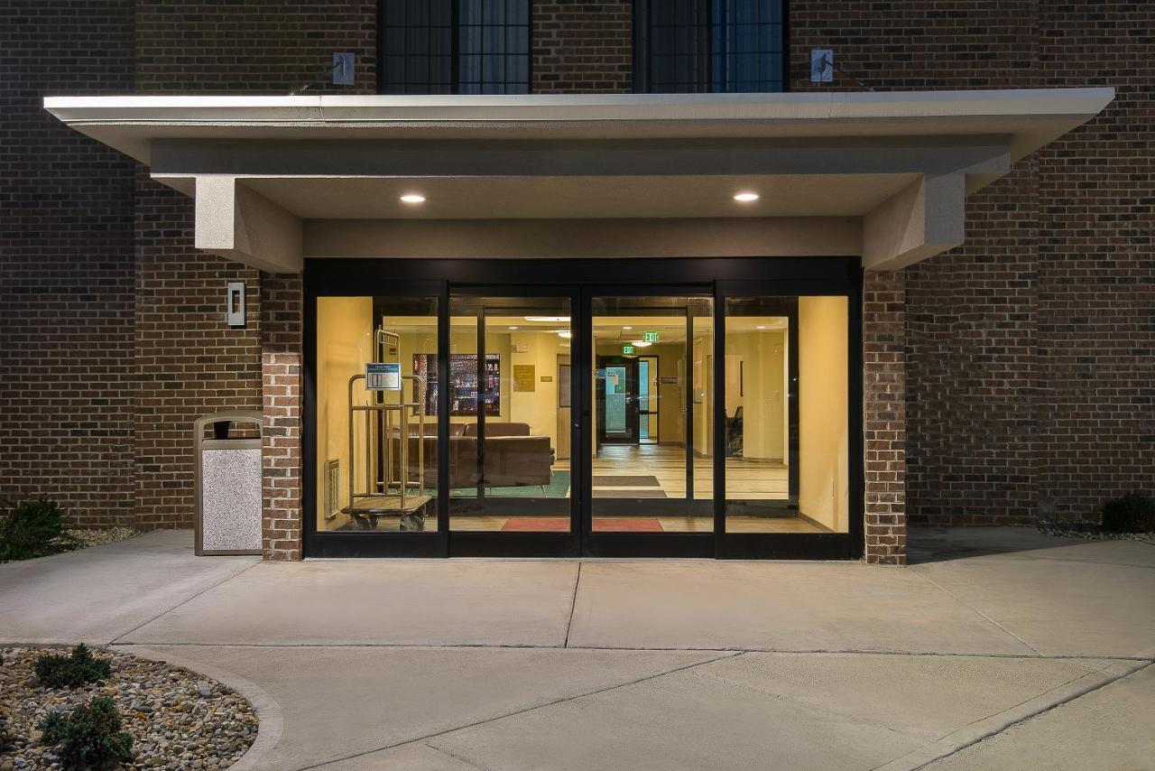 Candlewood Suites Bloomington By Ihg Exterior photo