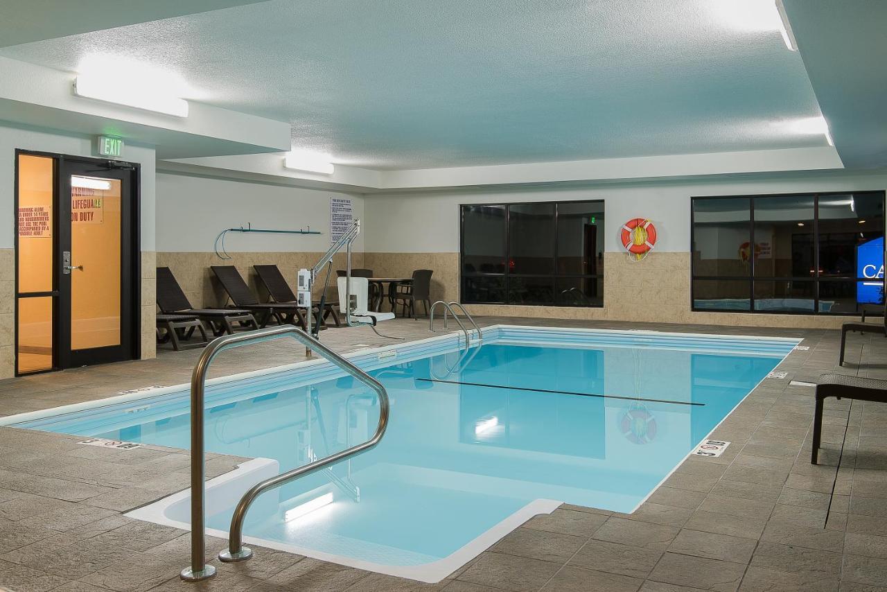 Candlewood Suites Bloomington By Ihg Exterior photo